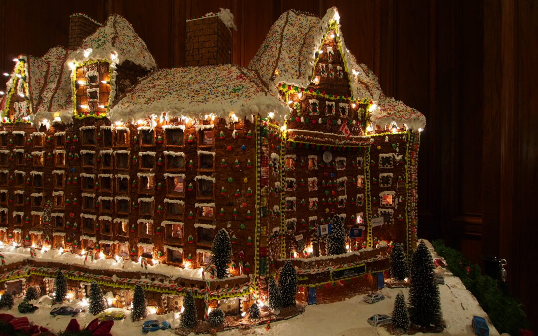 Grand Floridian Gingerbread House: The Miniatures Replacing It Are the Ones You Can Copy at Home